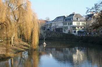 local-commercial-commerce-bureau--immobilier-d-entreprise-l-isle-adam-95-val-d-oise