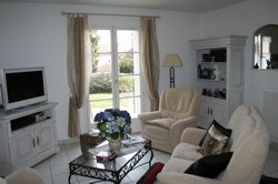 sejour salon terrasse parmain 95620