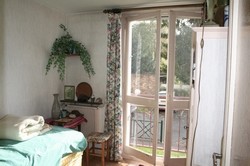 l'isle-adam f3 comprenant:entrée cuisine équipée sejour et 2 chambres